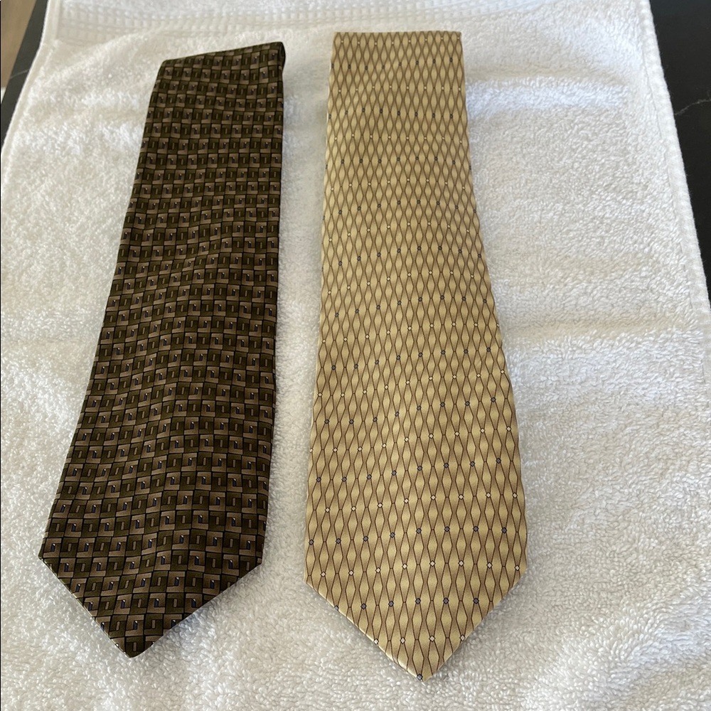 Elegant Brown and Gold Men's Ties Set